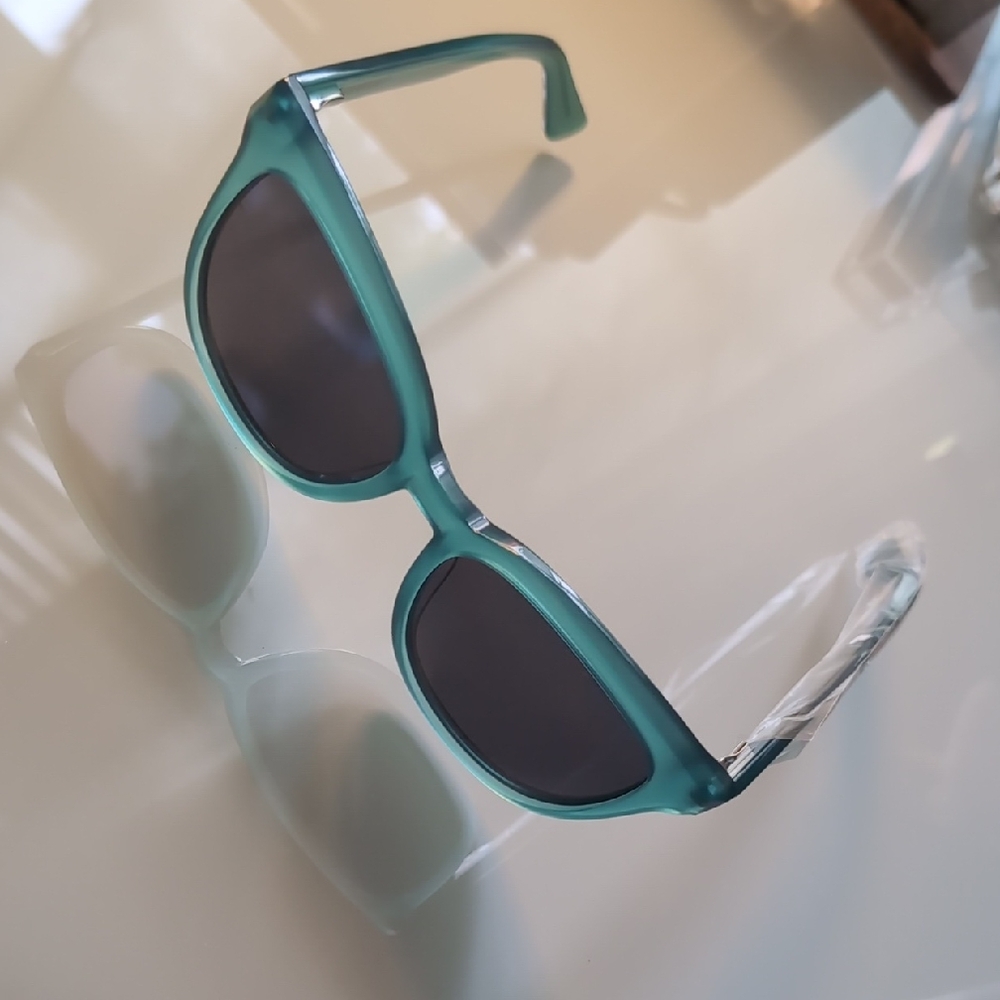 Ruespari Wayfarer Stylish Teal Sunglasses